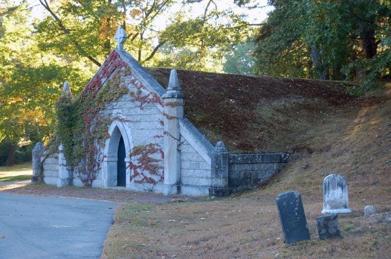 Mount Hope Cemetery – Haunted Cemetery in Bangor, Maine