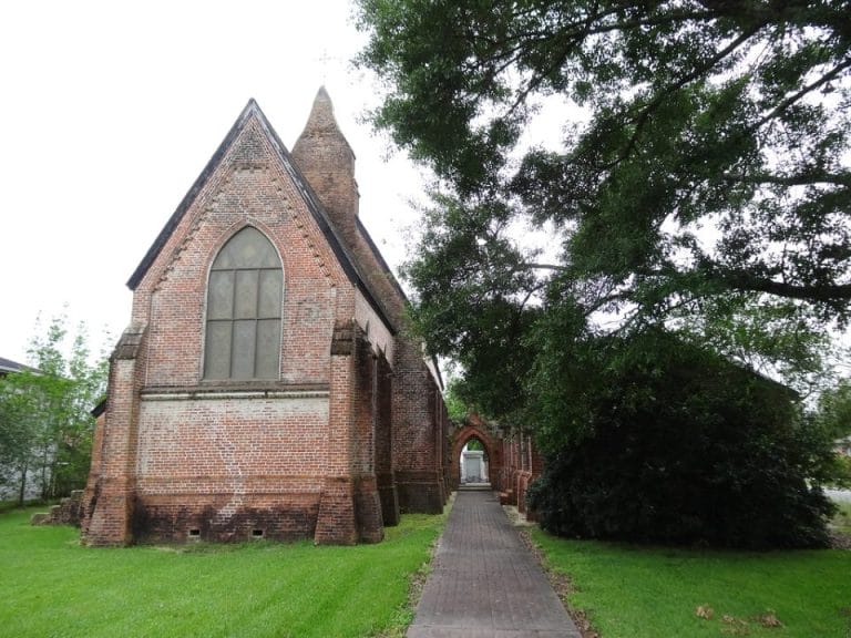Christ Episcopal Church – Haunted Church in Napoleonville, Louisiana