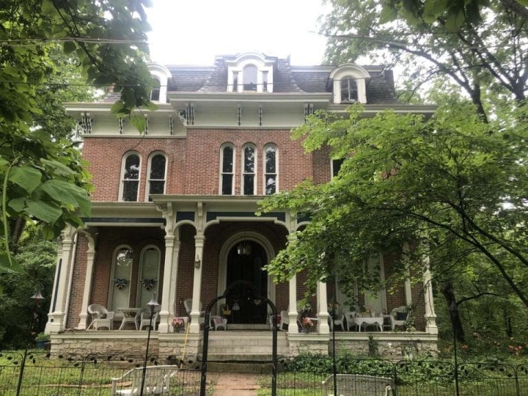 McPike Mansion – Haunted Historic Home in Alton, Illinois