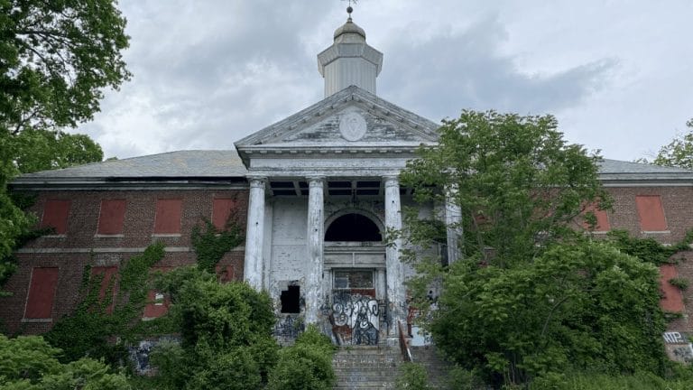 Metropolitan State Hospital – Haunted Abandoned Asylum in Waltham, Massachusetts