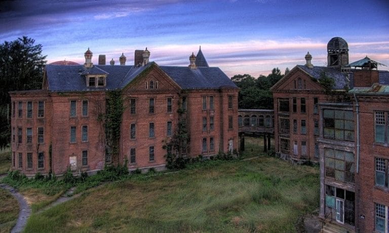 Taunton State Hospital – Haunted Asylum in Taunton, Massachusetts