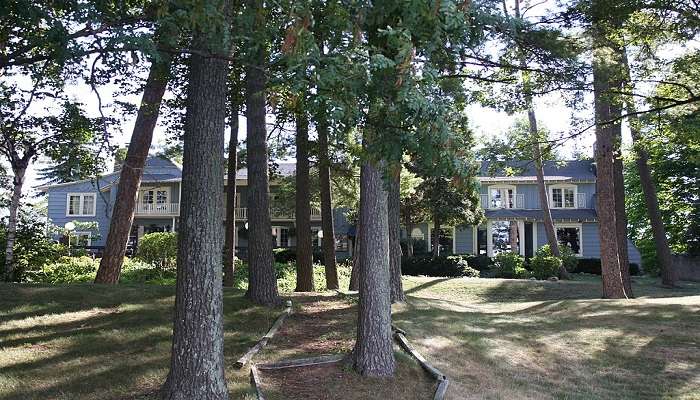 Bower’s Harbor Inn – Haunted Restaurant in Traverse City, Michigan