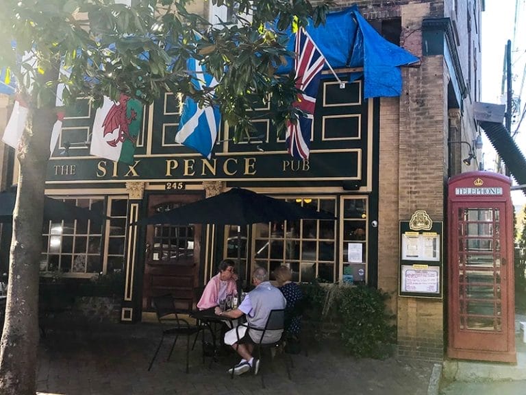 Six Pence Pub – Haunted British Pub in Savannah, Georgia