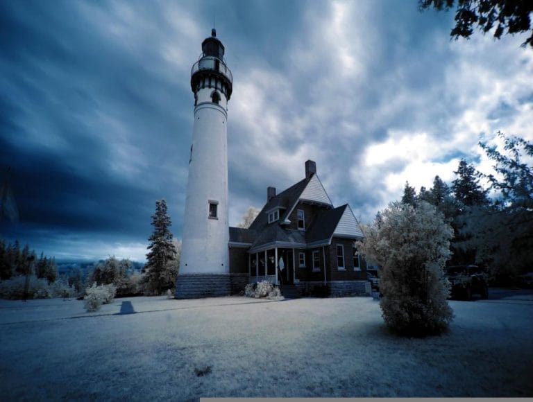 Seul Choix Point Lighthouse – Haunted Lighthouse in Gulliver, Michigan