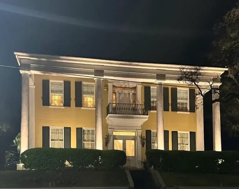 Anchuca Historic Mansion – Haunted Mansion in Vicksburg, Mississippi