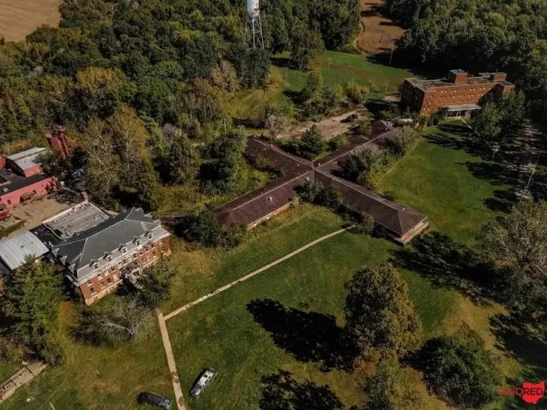 Indiana State Sanatorium / Sunnyside Mansion – Haunted Mansion in Madison, Indiana