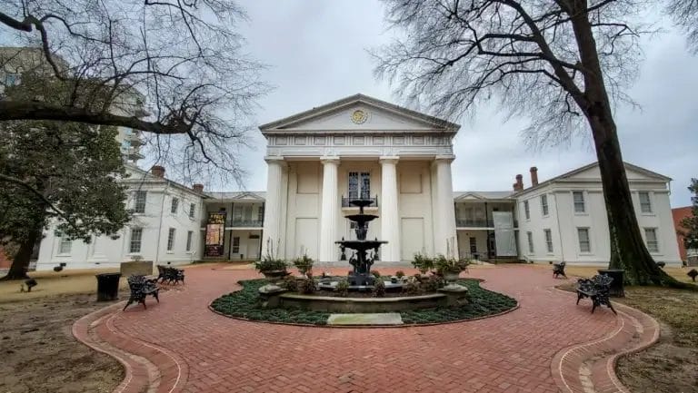 Old State House Museum – Haunted Government Building in Little Rock, Arkansas