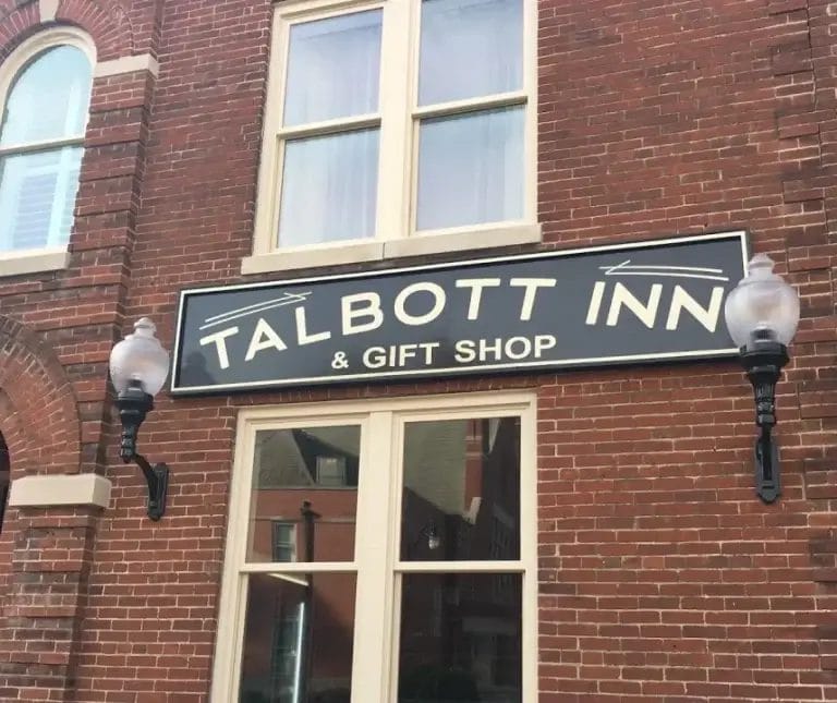 Old Talbott Tavern – Haunted Inn in Bardstown, Kentucky