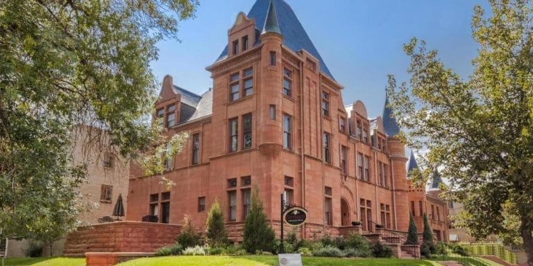 Patterson Inn – Haunted Historic Inn in Denver, Colorado