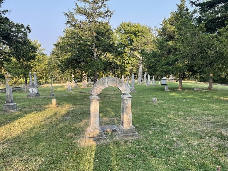 Sappington Cemetery – Haunted Cemetery in Crestwood, Missouri
