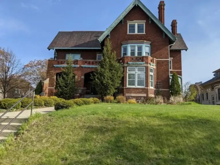 The Brumder Mansion – Haunted Mansion in Milwaukee, Wisconsin